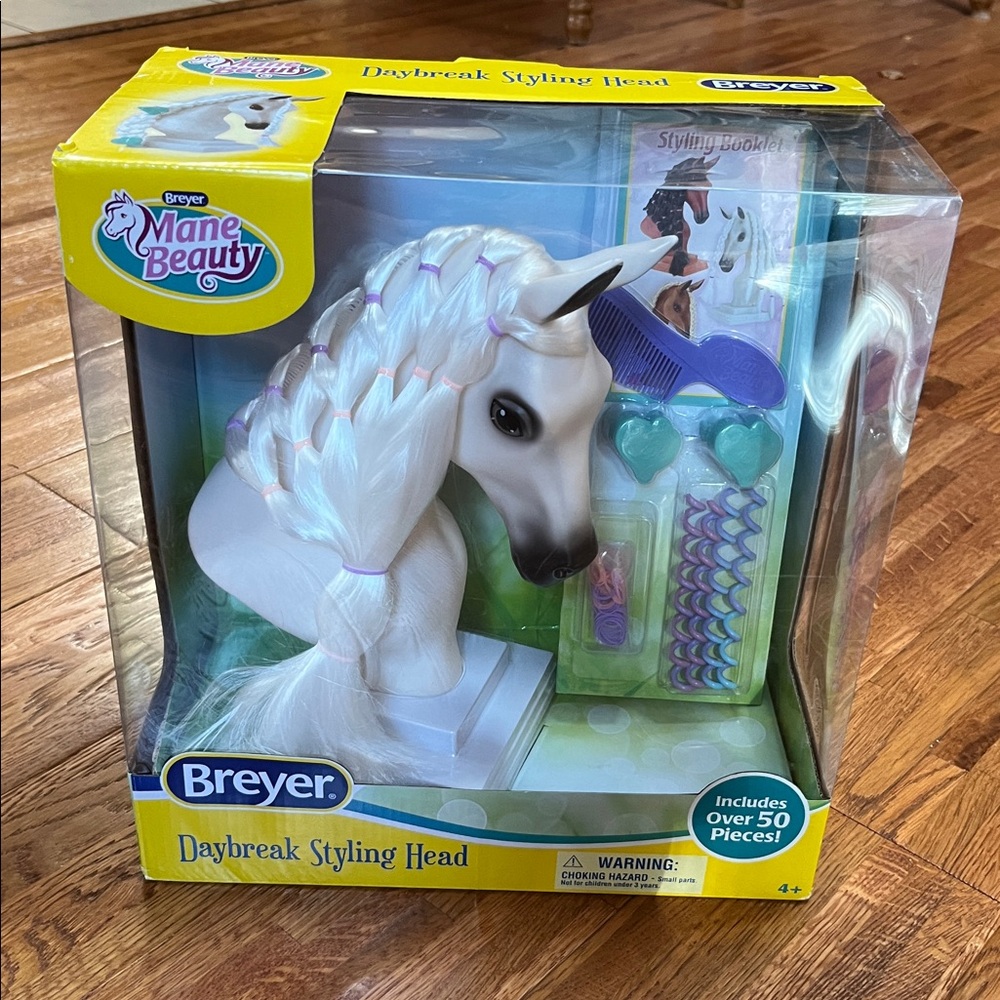 Breyer Mane Daybreak Beauty Styling Horse Head. - NIB